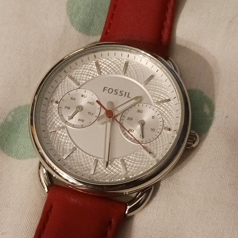 NWOT! FOSSIL Watch
